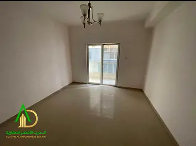 Distinctive view + spacious layout + close to all amenities and access roads + family-friendly buil