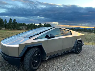 صورة 1 لـ 2024 Tesla CYBERTRUCK