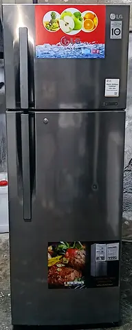 LG double door medium size fridge for sale with excellent condition with 15 days replacement warran