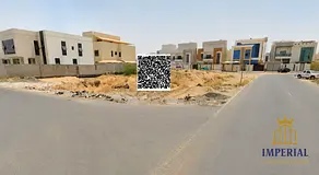 Residential plot for corner villas, Corner on 3 streets, with an area of 800 sq mt; freehold availab