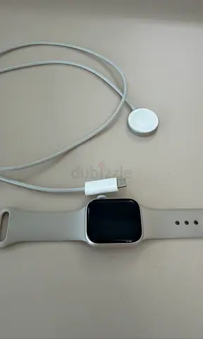 Apple watch series 7 (good condition)