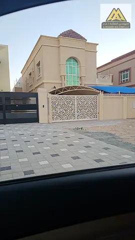 فيلا مميزة في المويهات – عجمان فيلا واسعة بموقع استراتيجي في منطقة المويهات خلف نستو، مناسبة للسكن أو للاستخدام التجاري، وتتميز بمساحات كبيرة وتصميم