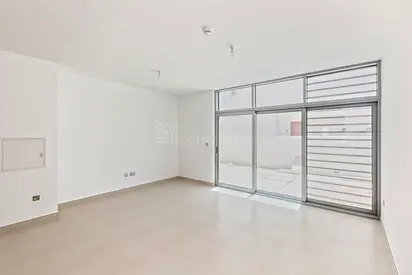 Simplex II Single Row II Vacant II Spacious