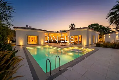 Large Plot | Modern Private Pool | 4 Beds
