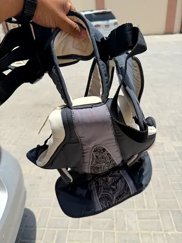 Comfortable Front Baby Carrier - Grey, Good Condition (giggles brand)