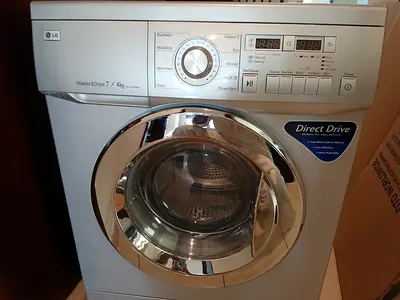 Lg direct drive 7kg washer 4kg dryer combo 2in1 silver colour