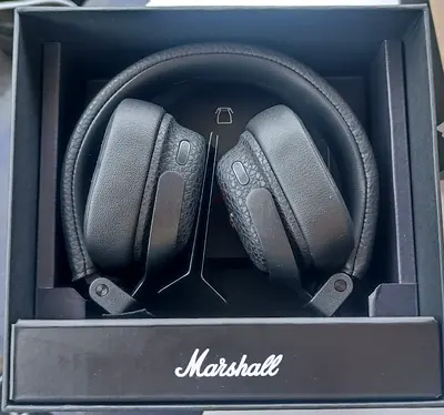 Headphone