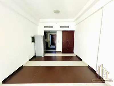 BRIGHT & AIRY | SUN-LIT INTERIORS | SPACIOUS LAYOUT