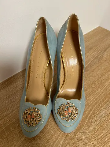 Light blue Charlotte Olympia suede pumps with decorative medallion, size 40