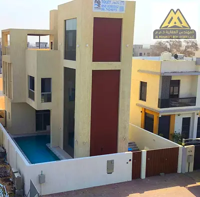 4 master bedrooms Spacious living room Separate dining room Cellular basement Maid's room Private swimming pool Terrace