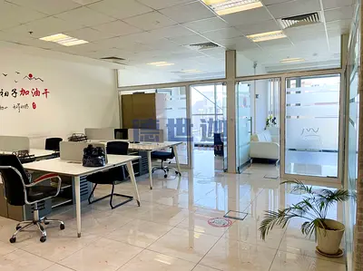 Office/2parkings/Large size/Ready to move