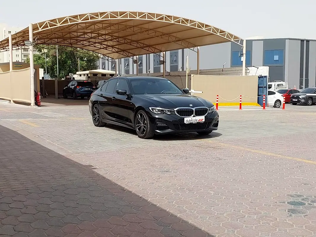 BMW 3-Series 2021 — photo 1 of 14