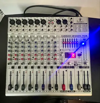 Behringer EURORACK UB1222FX-PRO 12-ch Analog mixer