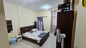 Single bed room with private seperate bathroom and sharing kitchen only for keralites