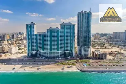 شقة لقطة غرفتين وصالة إطلالة كاملة على البحر للإيجار في الكورنيش تاور