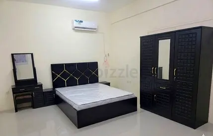 New Black 3-Piece Bedroom Set: Bed, Wardrobe  Dresser with Mirror