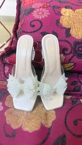 Beautiful white heels in excellent condition. Worn only 2 times.  * Size: 36 * Colour: White * Condi