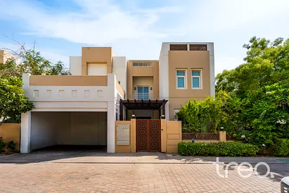Standalone Villa | Corner Plot | Private Pool