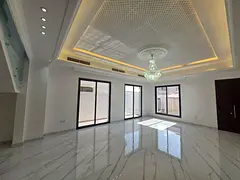 Brand New 1st Tenant Luxurious One Bedroom Hall With Sep/Kitchen bathtub washroom Covered/parking In