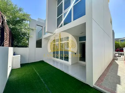 Corner Unit | Private Garden | Family Community