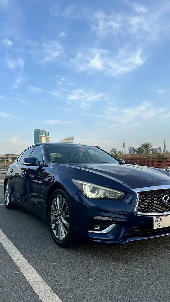 Infiniti Q50 2019 — photo 1 of 7