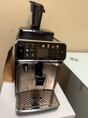 Philips 5400 automatic coffee machine