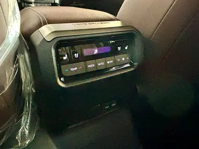 Toyota Prado Adventure, миниатюра 15