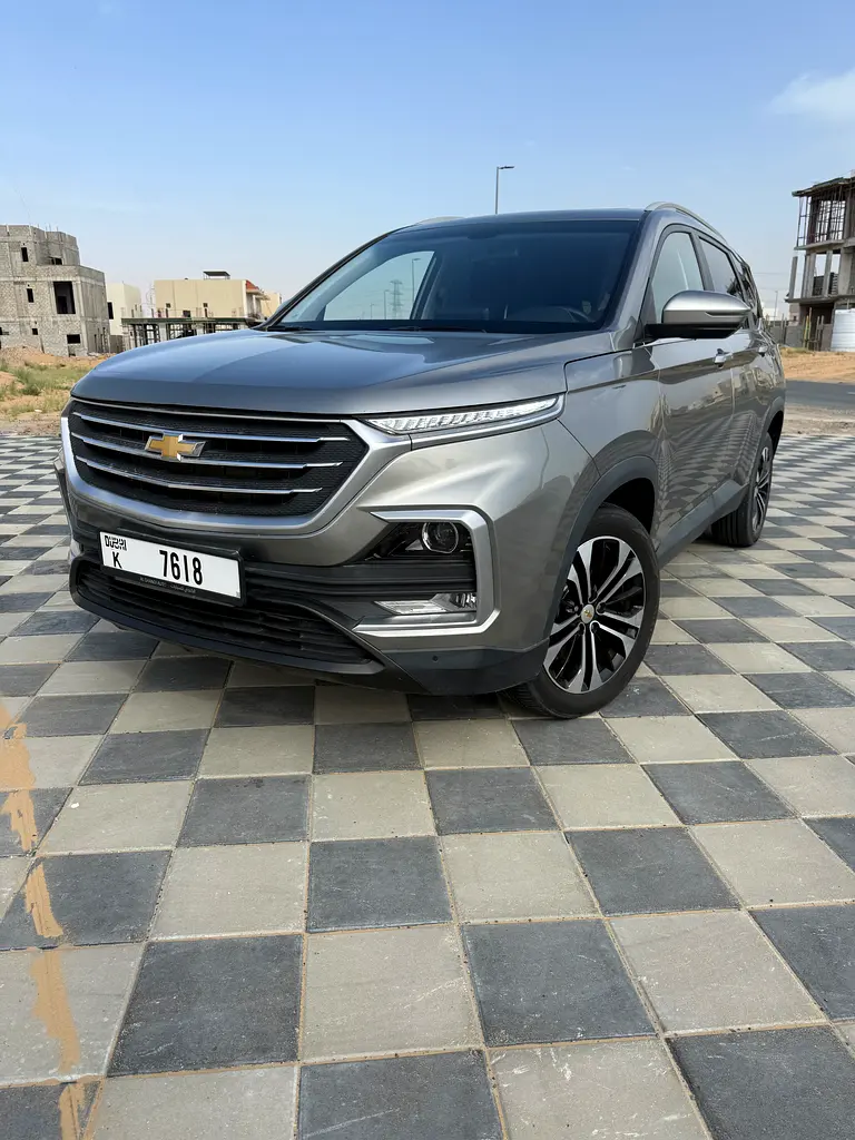 Chevrolet Captiva 2023 — photo 1 of 19