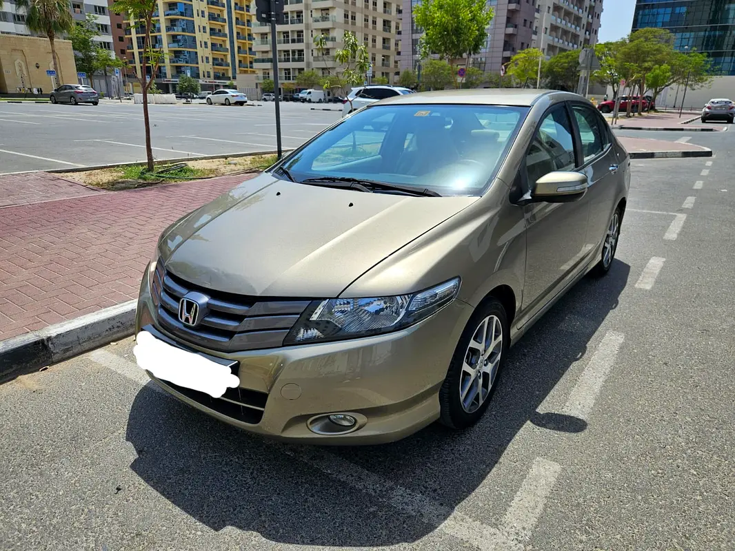 Honda City 2009 — photo 1 of 17