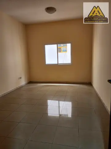 A great annual rental opportunity for a 1-bedroom apartment with an excellent spacious layout and a prime location close to all services.
