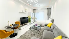 Fully Upgraded &amp; Furnished Studio | City View | Prime Location
