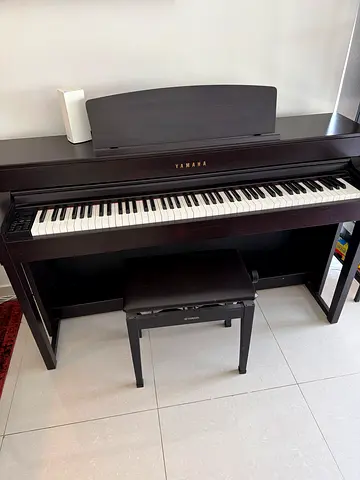 Yamaha CLP -545
