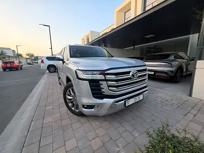 Toyota Land Cruiser VXR 2022 GCC Specs