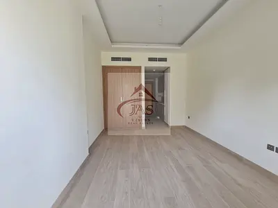 READY TO MOVE -BIG LAYOUT-CHILLER FREE-FURNISHED