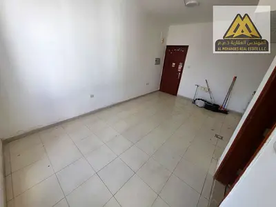 مساحة ممتازة ومريحة | بلكونة بإطلالة ممتازة | تكييف مركزي | تقسيمات عملية ومريحة | موقع حيوي على الطريق الرئيسي | قريب من كنزا مول