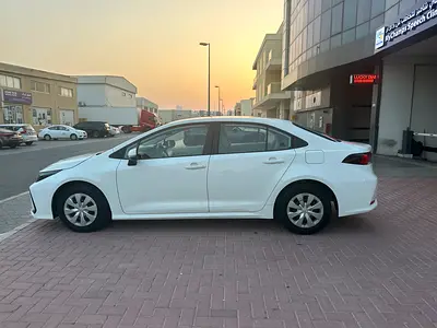 2021 Toyota COROLLA photo 9