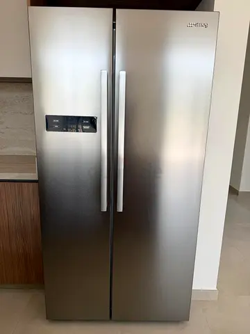 Refrigerator Freezer Smeg brand new not operated. SBS70XAE