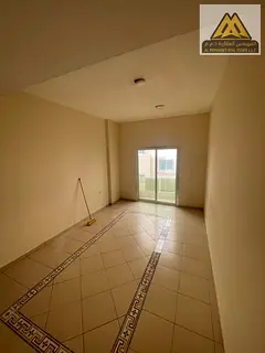 One bedroom and living room Separate living room Large area Central air conditioning