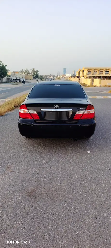 Toyota Camry 2005 — photo 1 of 13