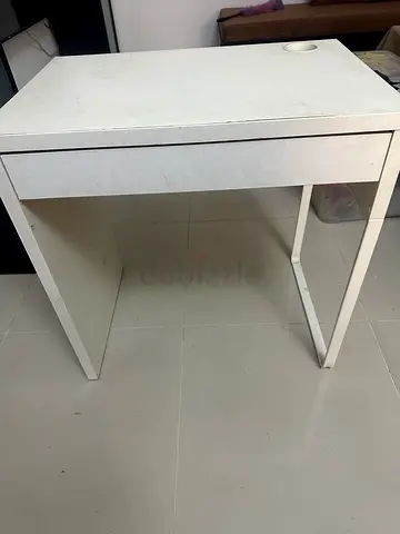 White IKEA L-shaped Study/Computer Table - Good Condition