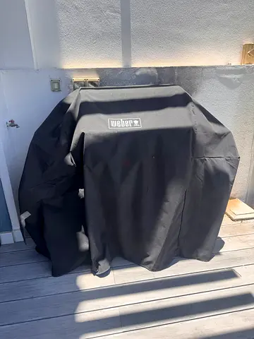 Weber BBQ Grill with Protective Cover (used)