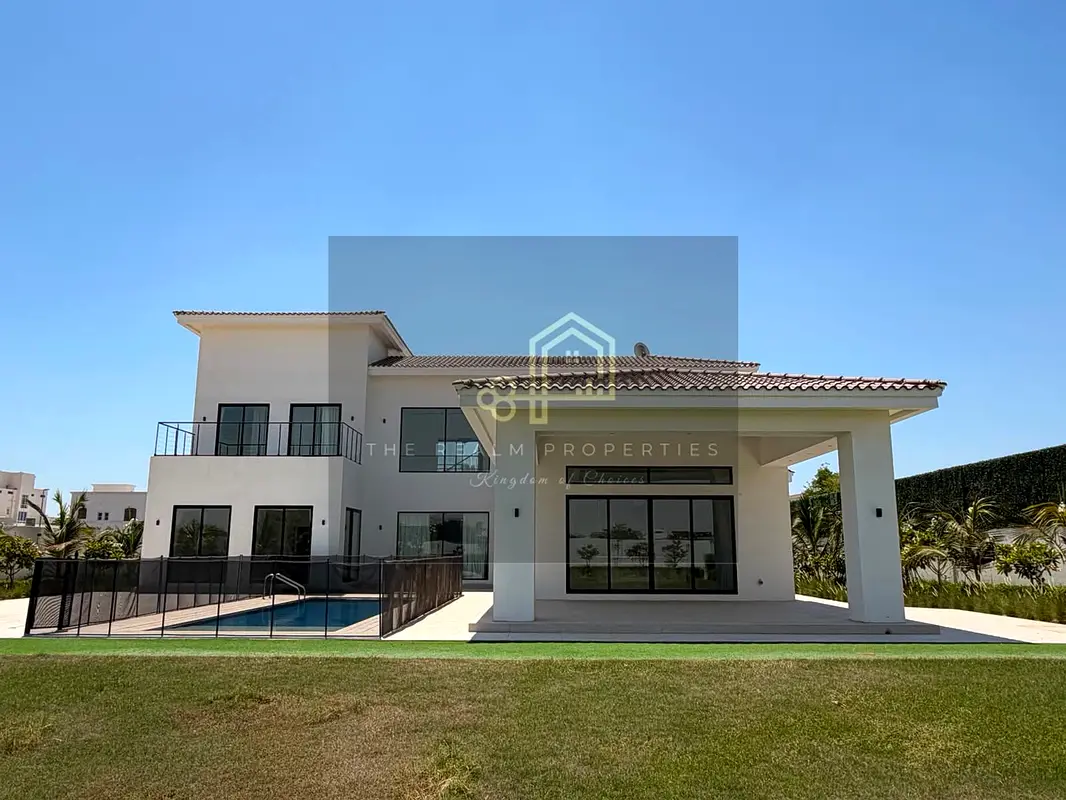 **LUXURIOUS**MASSIVE NEW 5BR WITH POOL