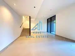 4 BEDROOM TOWNHOUSE IN GATED COMMUNITY