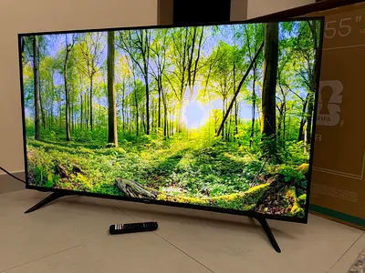 Hisense 55 4K UHD Smart TV – Model 55A62GS – Excellent Condition