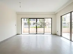 SINGLE ROW | TRUE CORNER | NEXT TO PARK — 3