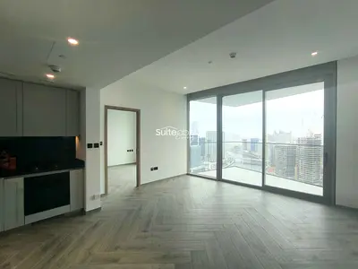 Lake view | Fully furnished | Spacious | Ready to move July 1st