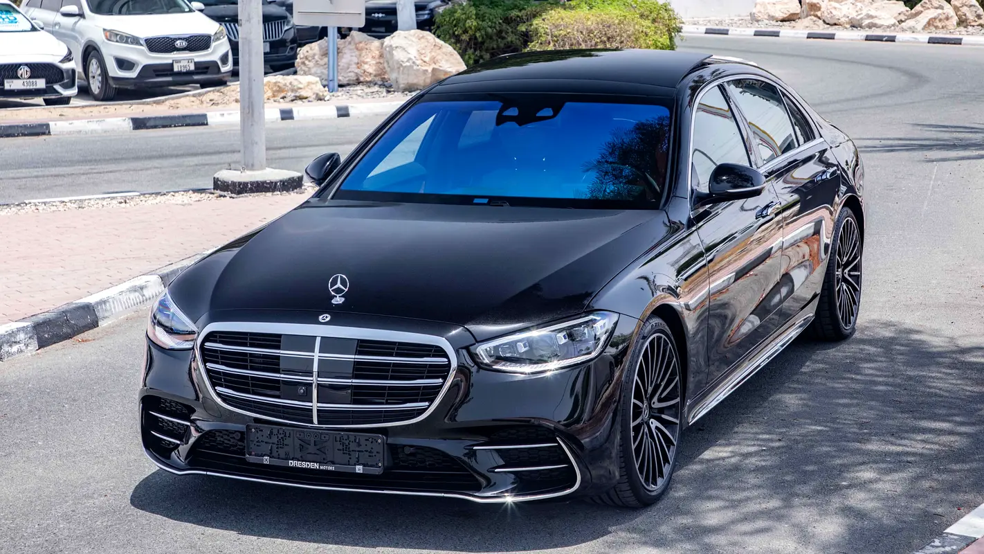 Mercedes-Benz S-Class 2024 — photo 1 of 20