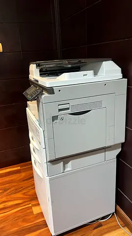 Used printer. Currently not working properly and may require repair. The exact issue is unknown. Sel