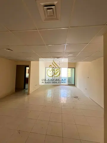 Apartment in Al Majaz 2, 2BHK, with air conditioning and free parking for a short period.