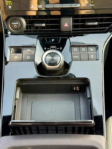 صورة 17 لـ 2024 Toyota BZ4X